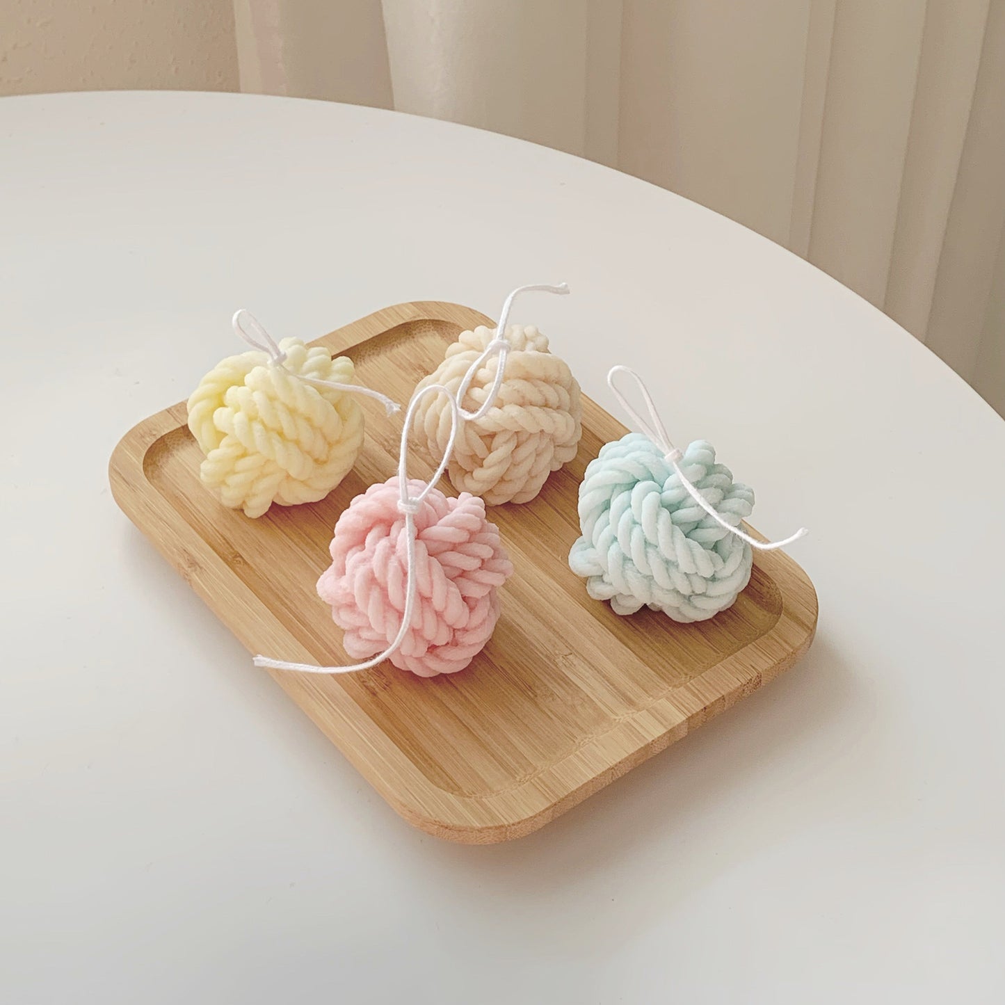 knit ball candle