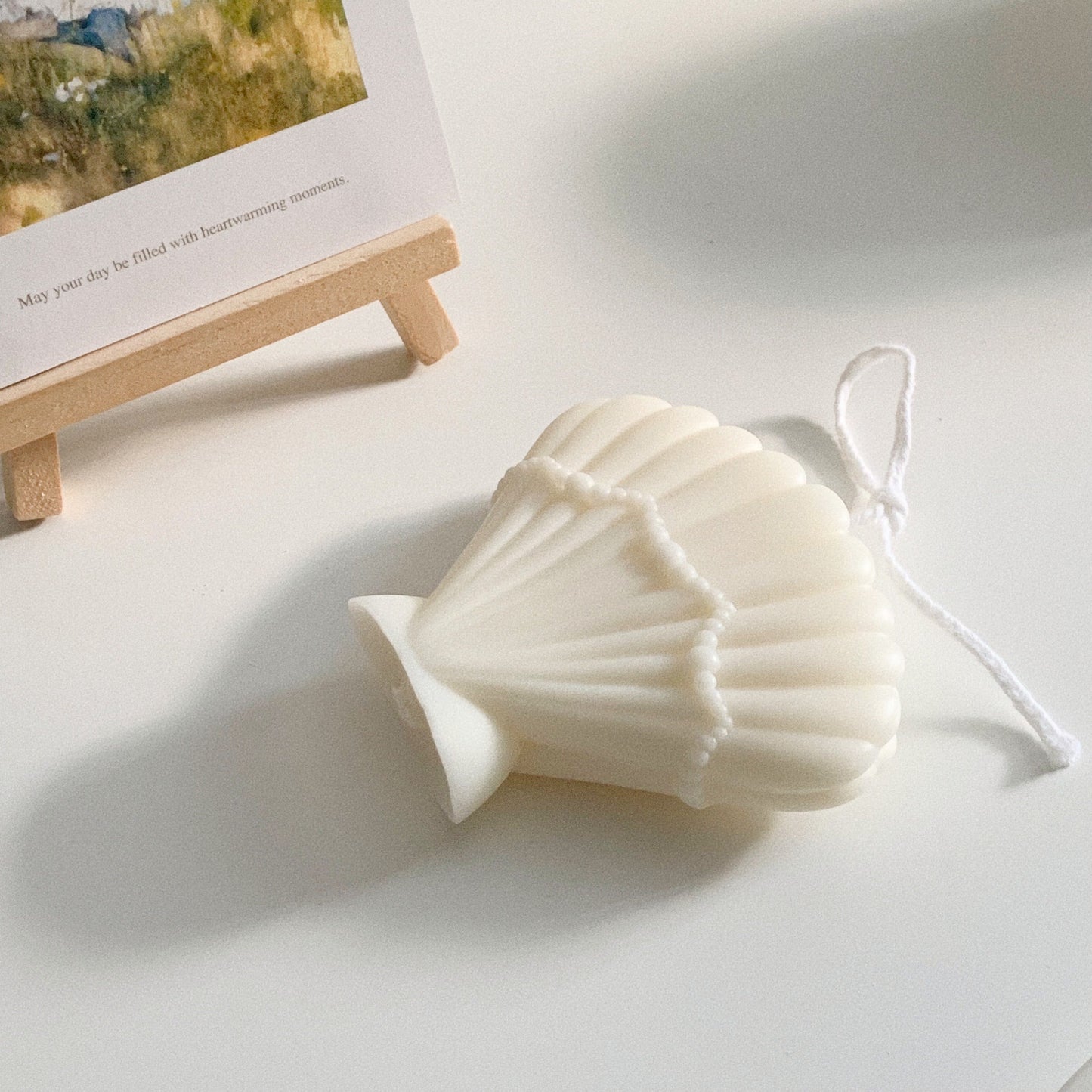 pearl seashell candle
