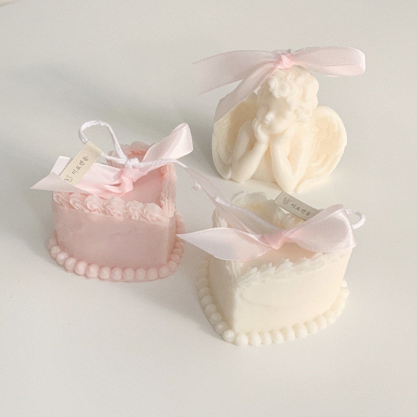 heart cream cake candle