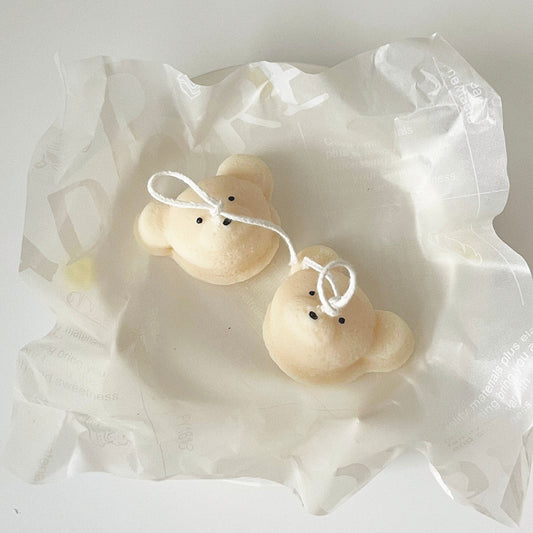 bear bread candle