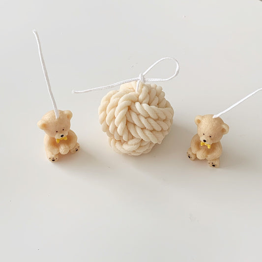 knit ball candle