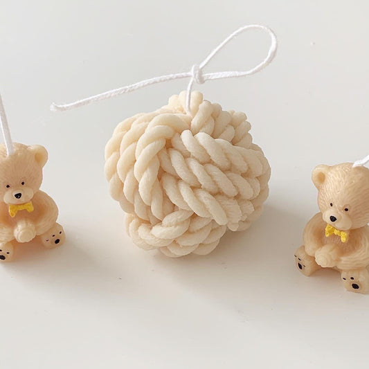 knit ball candle